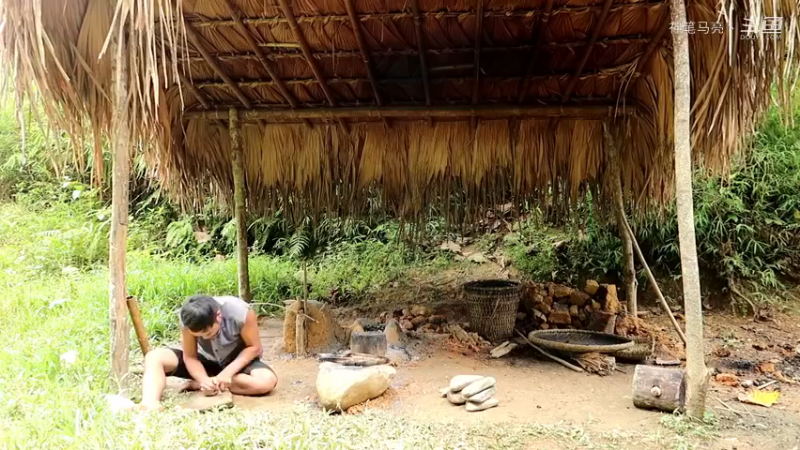 回顾1号基36文明的进步(6)铁斧【真人我的世界-空手发展-单人炼铁】