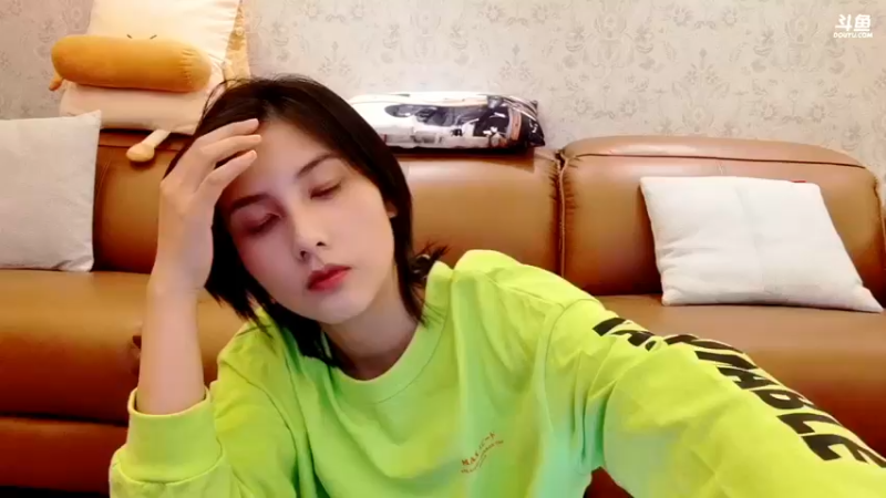 【2021-09-12 19点场】我是唐菲：周末快乐呀 1761727