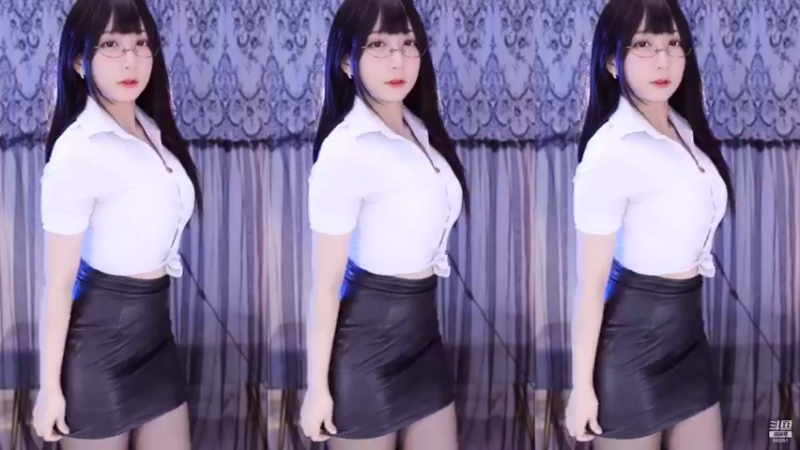 【嘿一只小河马 舞蹈】09-12 13:50