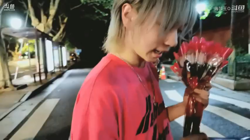 胡嘉一直播_音乐直播_斗鱼直播3