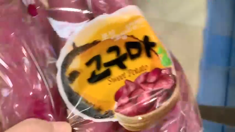 制作红薯披萨和热蛋糕玉米狗，杂货购物和烹饪，一个人生活,各种美食，品质生活 从早餐开始 全在家制作 防Y第一,没有口燥的烦恼！ (16)