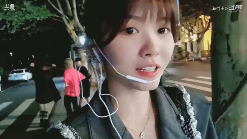 胡嘉一直播_音乐直播_1