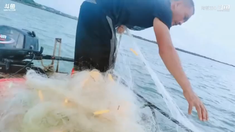 深山大咖直播_户外直播_斗鱼直播54