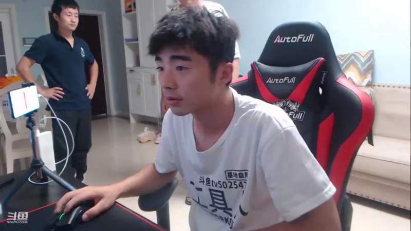 【2021-09-13 22点场】逐梦兄弟：回到重庆下午开播