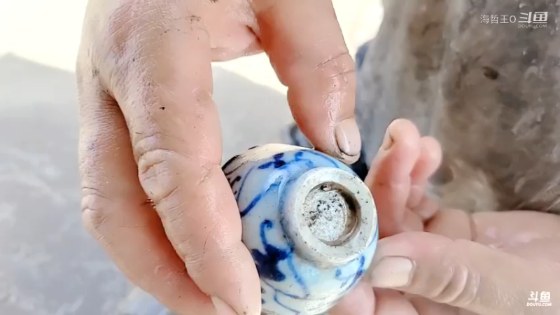 洪湖小肖直播_户外直播_斗鱼直播20