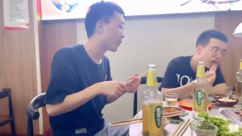 【2021-09-14 00点场】南波儿大魔王丶：南波儿：跟员工喝点