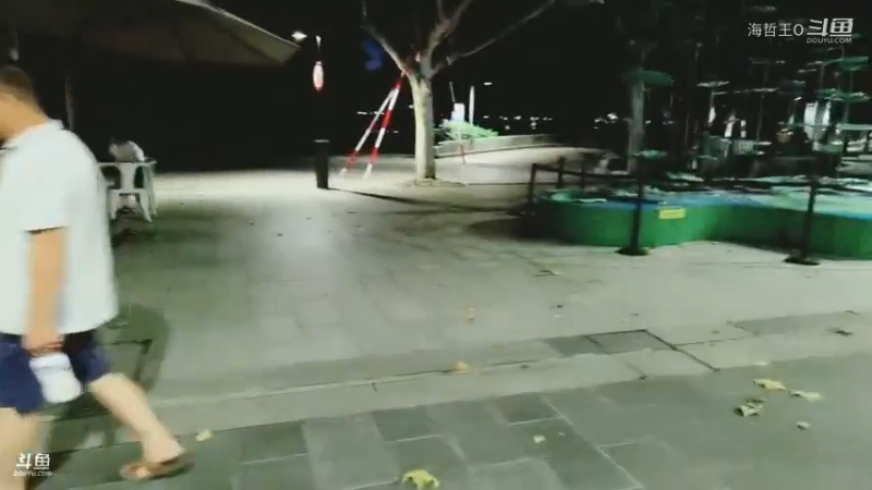 胡嘉一直播_音乐直播_斗鱼直播18