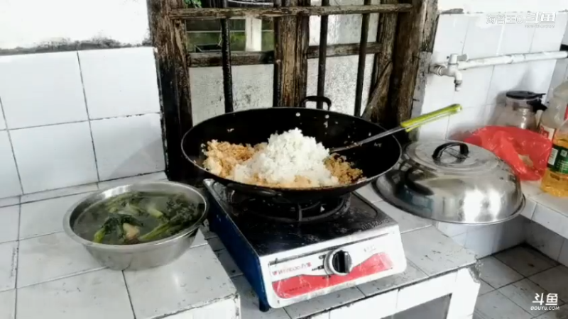 深山大咖直播_户外直播_斗鱼直播