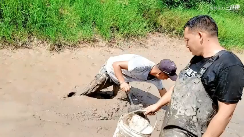 洪湖小肖直播_户外直播_斗鱼直播35