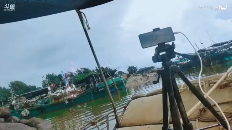 深山大咖直播_户外直播_斗鱼直播74