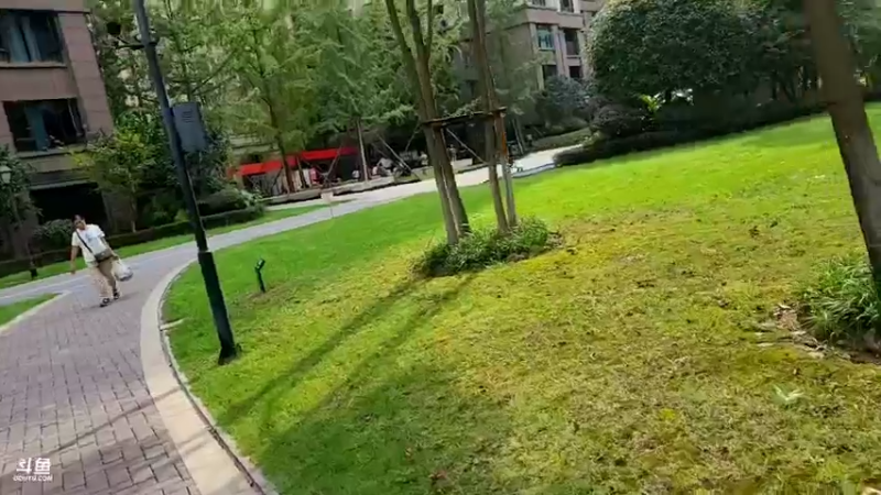 【2021-09-15 09点场】逐梦兄弟：美好的一天从十点开始