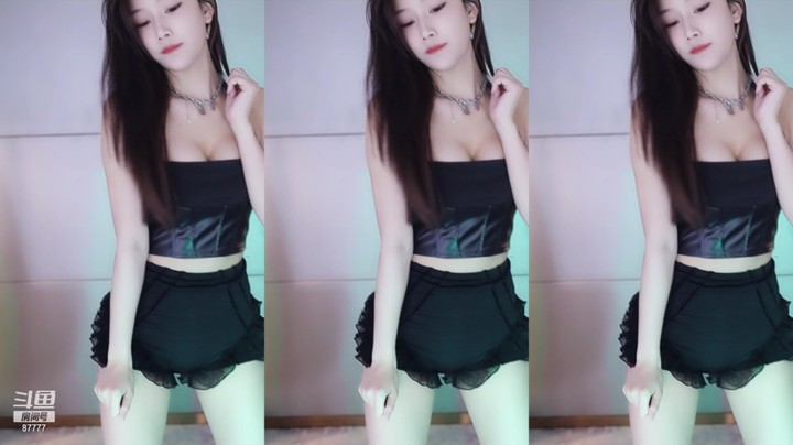 萌七啊丶火辣热舞09122132