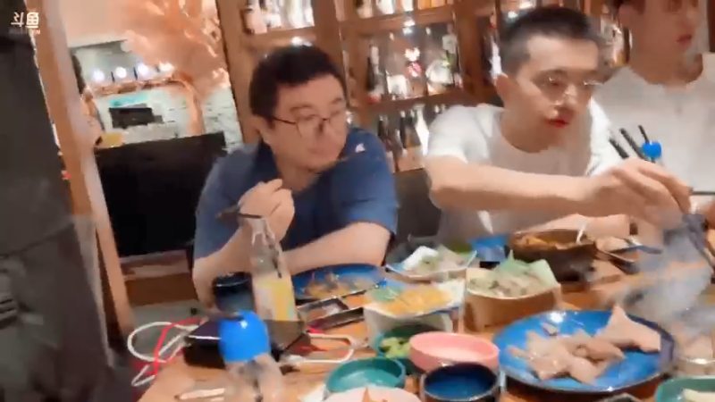 【2021-09-15 21点场】南波儿大魔王丶：第一次见男网友了！