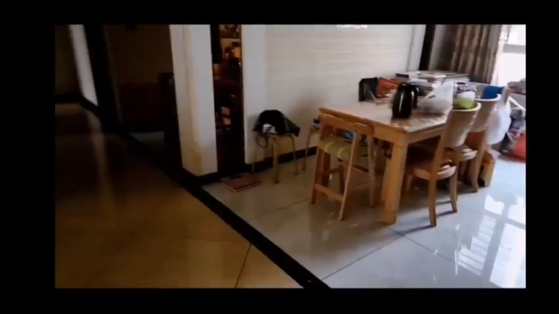旭旭宝宝之三个引体向上
