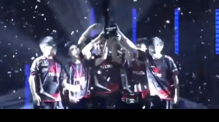 CSGO：世界赛超燃剪辑，茄子登场！