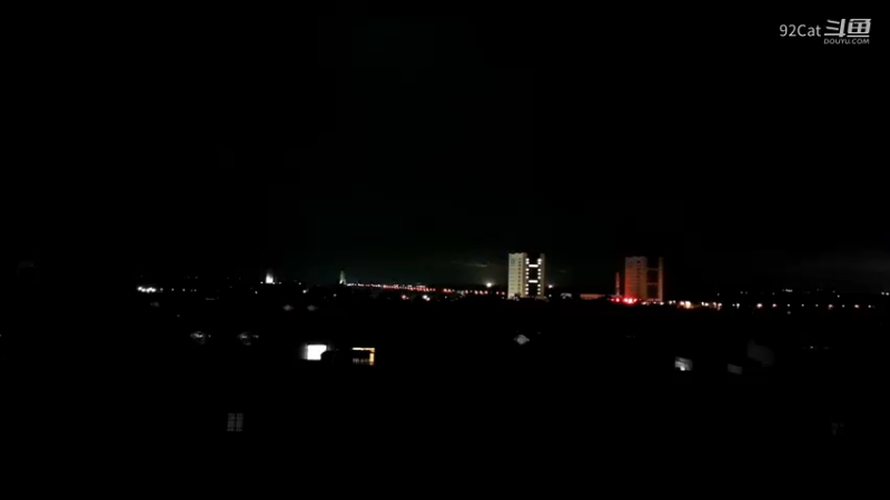 海南夜景-晚上闲谈-QC10