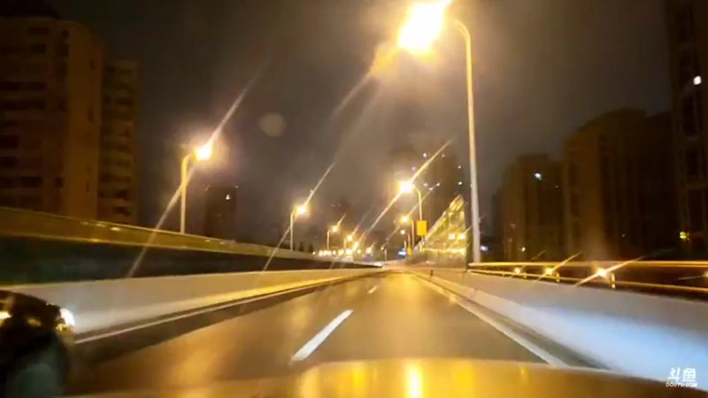 【2021-09-16 01点场】黑人毅：练腿了，谁说我不练的