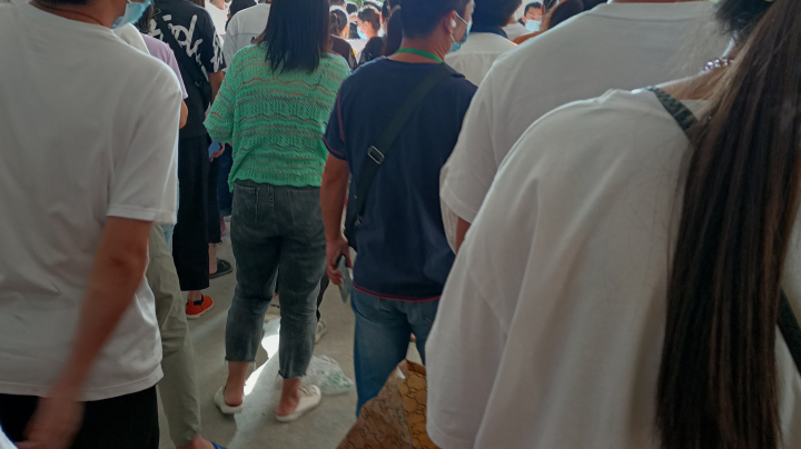 打工人 早上去上班