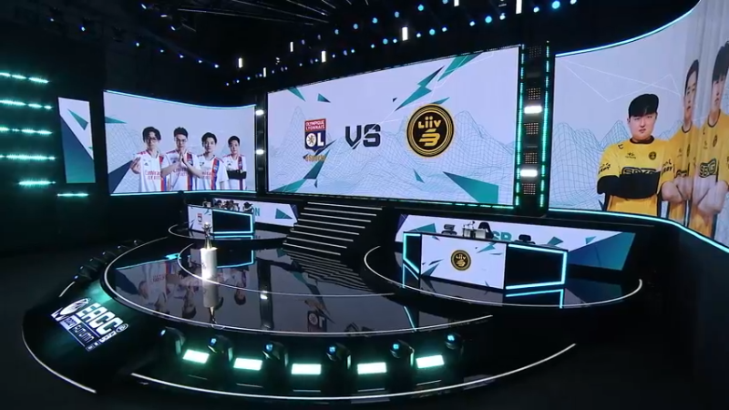 【2021-09-17 20点场】FIFAOnline4官方直播间：【直播】EACC秋季赛八强战