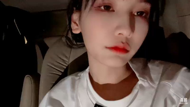 【2021-09-18 21点场】叶知秋Vanessa：叶知秋：宁波出差 不定时直播