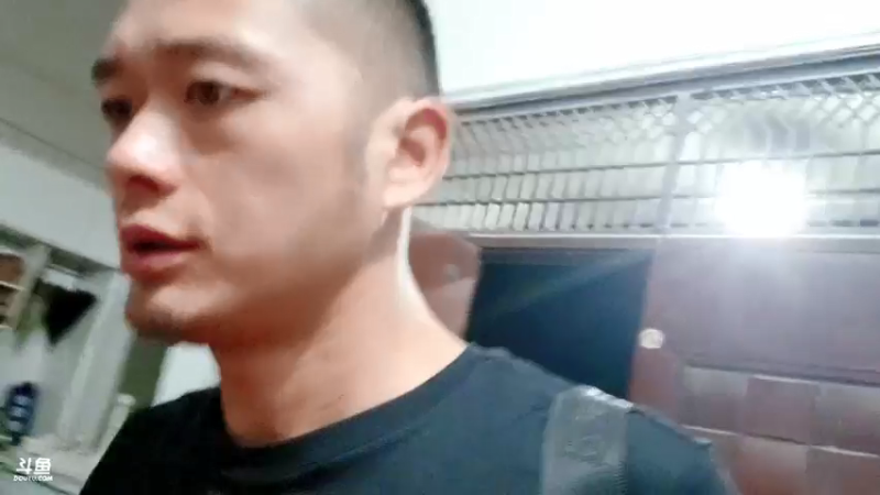 【2021-09-17 20点场】洪湖小肖：怼个大坑玩一下