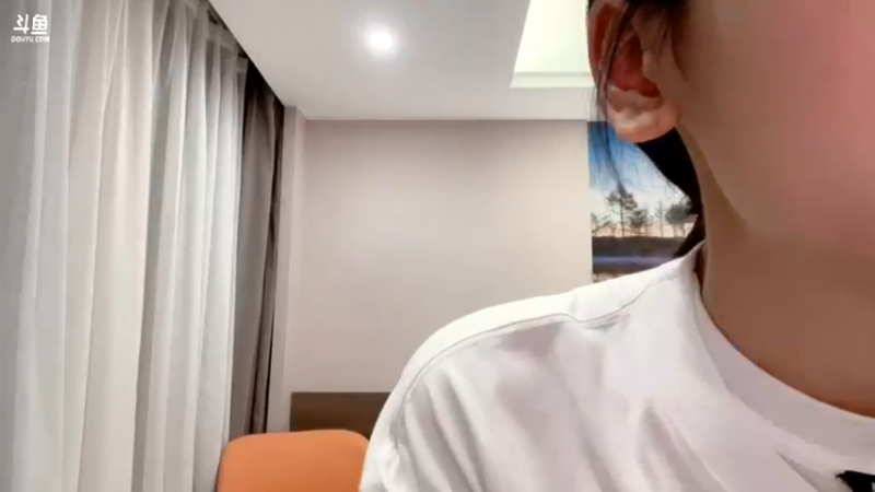 【2021-09-18 22点场】叶知秋Vanessa：叶知秋：宁波出差 不定时直播