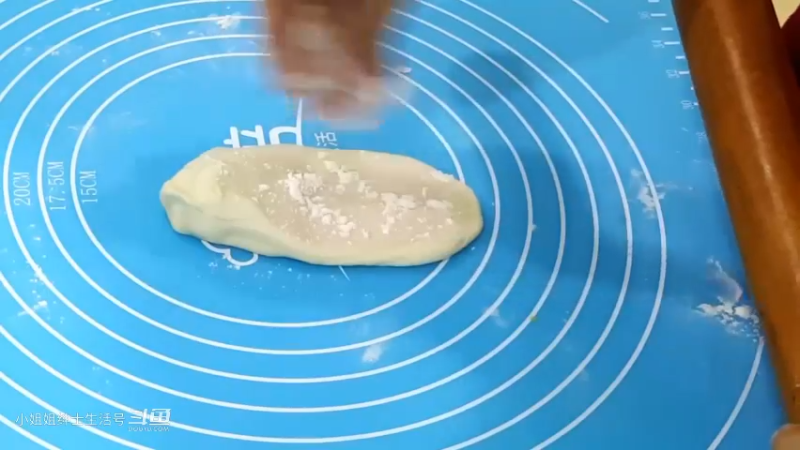 大家中秋快乐 教你做 梦幻彩虹酥皮月饼步骤之(7)你学会了吗