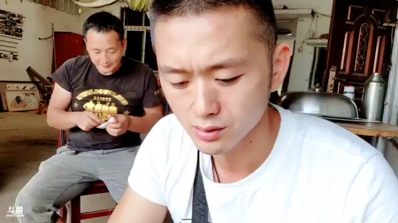 【2021-09-19 15点场】洪湖小肖：富婆豪宅建设中......