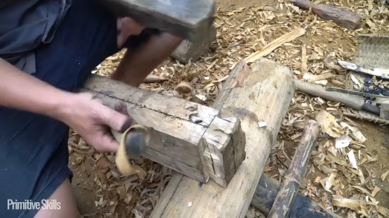 B基地的第70天新屋的框架13《如果你一无所有 进入单人我的世界，自由荒野 离网乐园 全手工制作耕种 快乐野外生活》