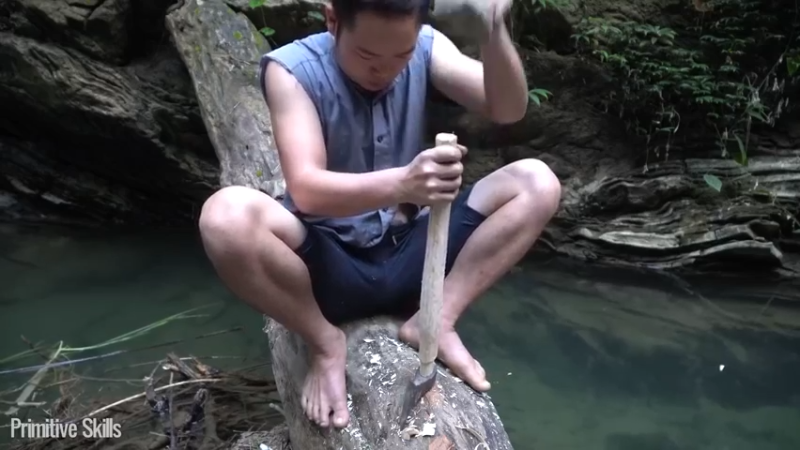 二基地第66天锻造新斧头伐木9《如果你一无所有 进入单人我的世界，自由荒野 离网乐园 全手工制作耕种 快乐野外生活 》