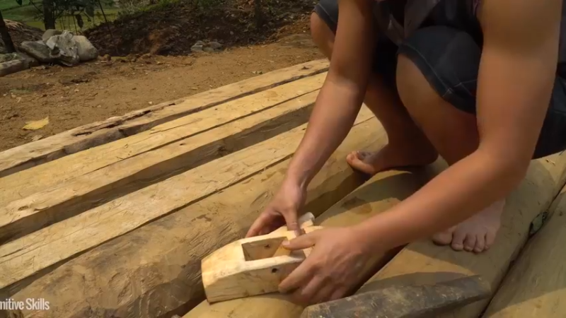 B基地的第69制作木匠工具木刨14《如果你一无所有 进入单人我的世界，自由荒野 离网乐园 全手工制作耕种 快乐野外生活》