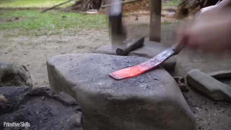 B基地的第69制作木匠工具木刨3《如果你一无所有 进入单人我的世界，自由荒野 离网乐园 全手工制作耕种 快乐野外生活》