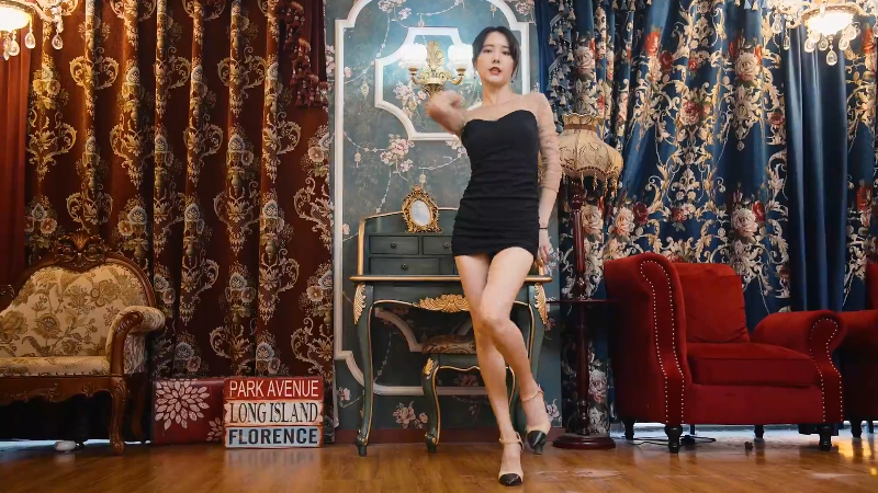 我在斗鱼看沫沫同学丶直播舞蹈