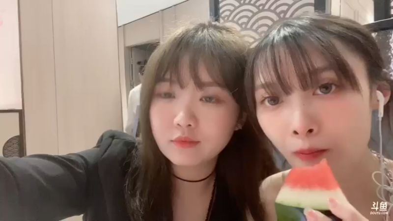 【2021-09-20 21点场】紫琪儿小波霸：中秋快乐 户外驻唱