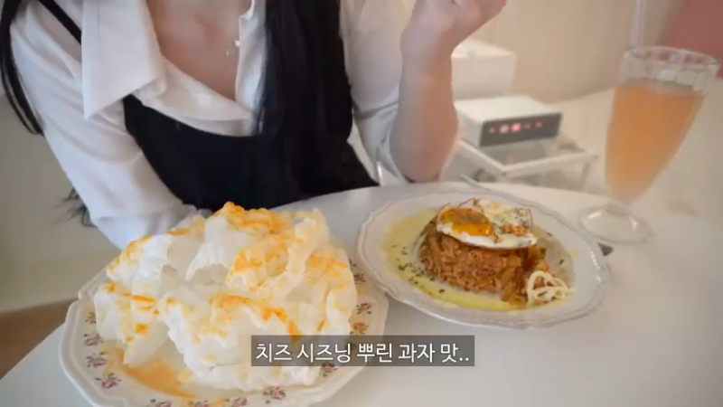 炸赖斯纸，毒品吐司早午餐，家常饭，奥利奥冰盒，年糕片等