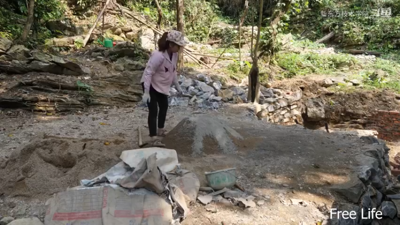 野外觅桃源W19建造私人游泳池3#妹子独自深入荒野隐居，建设世外桃源