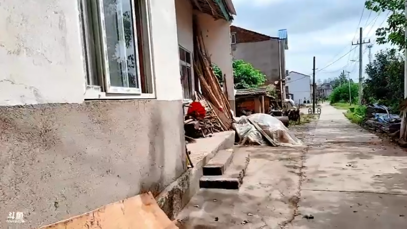 【2021-09-20 13点场】洪湖小肖：富婆豪宅建设中......