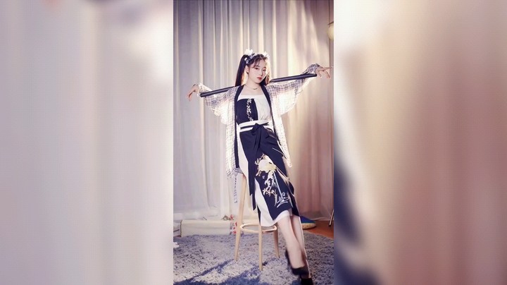 中秋节快乐 记得吃月饼吖