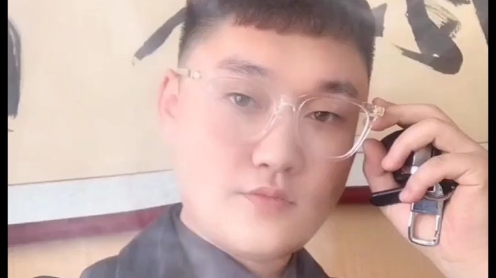 长老并不老zzL发布了一个斗鱼视频2021-09-21