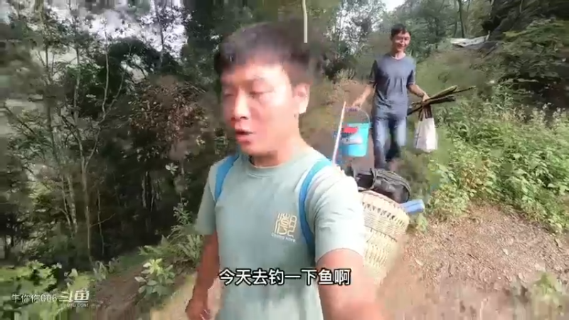 我去钓鱼，谷麦钓直接连竿，媳妇说下次和我一起去1
