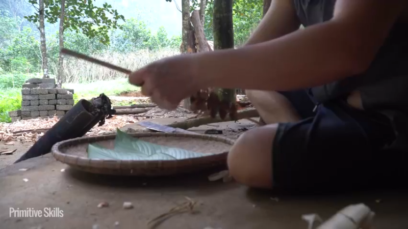 #制作农家水车龙骨19【浪漫山野3基地】《如果你一无所有 进入单人我的世界，自由荒野 离网乐园 全手工制作耕种 快乐野外生活》