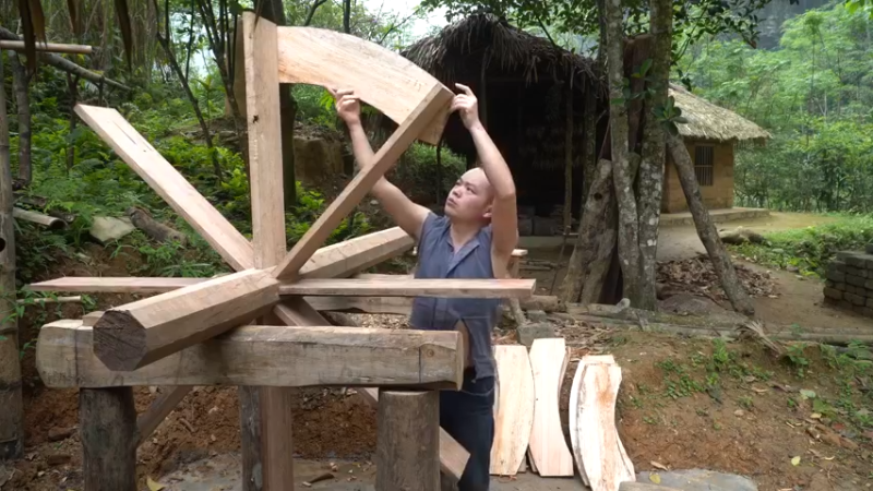 #农家研磨水车调试4荒野3基地】《如果你一无所有 进入单人我的世界，自由荒野 离网乐园 全手工制作耕种 快乐野外生活》