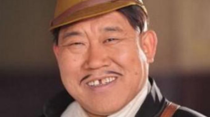 不刺激你还打我