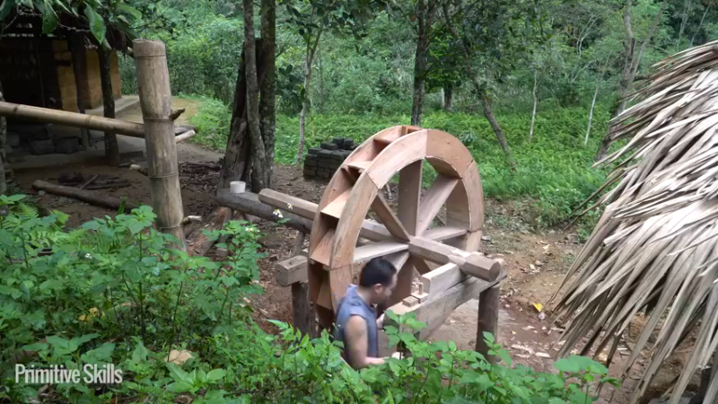 #农家研磨水车调试12荒野3基地】《如果你一无所有 进入单人我的世界，自由荒野 离网乐园 全手工制作耕种 快乐野外生活》