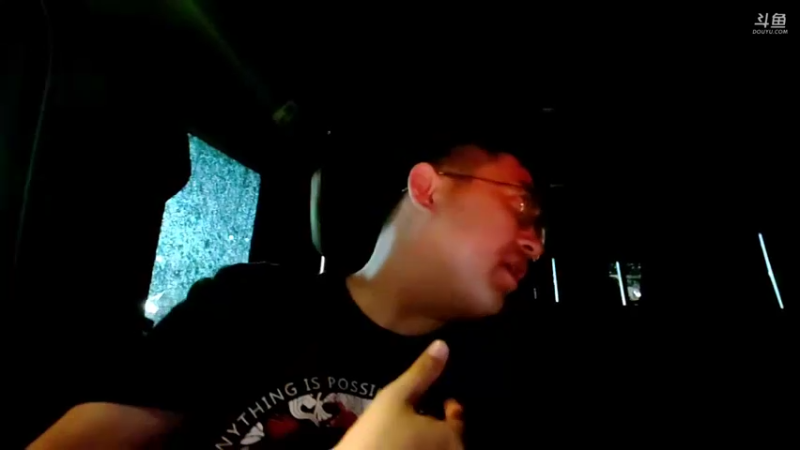【2021-09-24 20点场】火力堂主：抵达成都，18点开会！