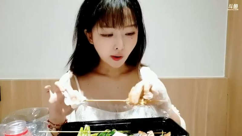 【2021-09-21 22点场】六喵喵喵丶：武汉猫武纪漫展结束啦～唠个嗑8～