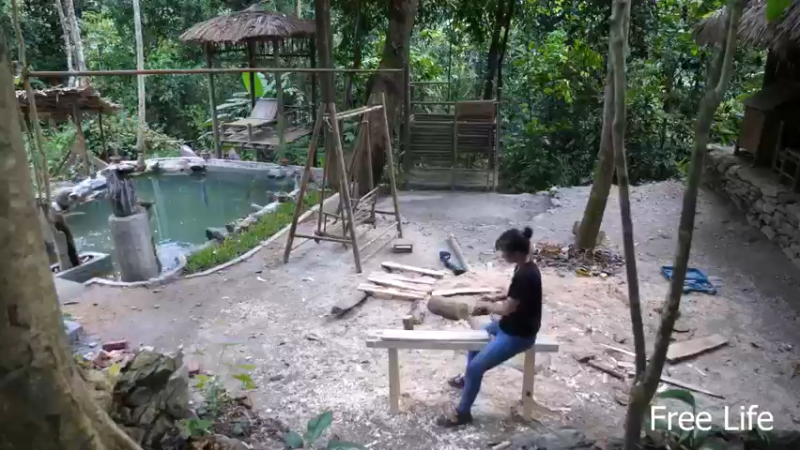 野外觅桃源W33制作宝箱存储箱13#妹子独自深入荒野隐居，建设世外桃源