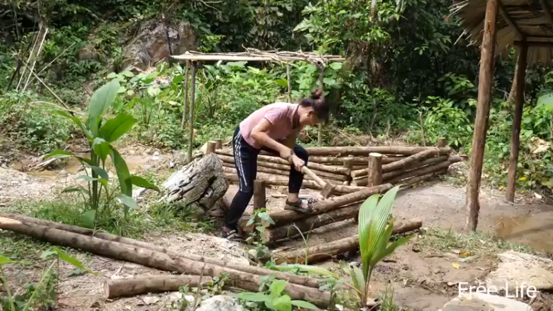 野外觅桃源W34规划菜园子13#妹子独自深入荒野隐居，建设世外桃源