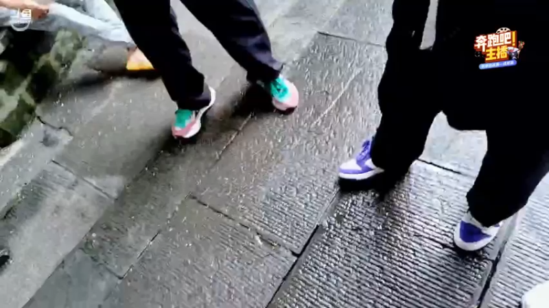 【2021-09-25 14点场】火力堂主：奔跑吧主播第三季-成都站