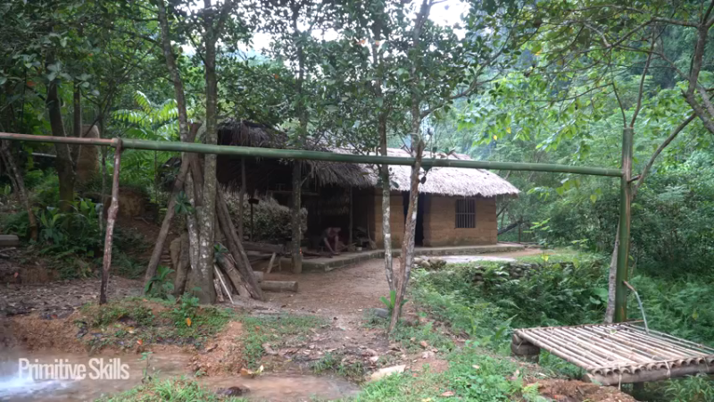 3基地B125平民草鞋王(19)山野基地】《如果你一无所有 进入单人我的世界，自由荒野 离网乐园 全手工制作耕种 快乐野外生活》